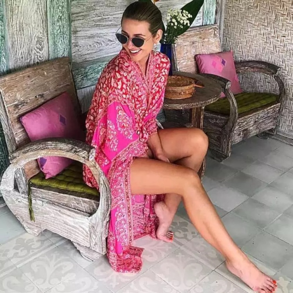 ONE LEFT! 5 ⭐️ DEL MAR Floral Pink Kimono - Picture 4 of 8